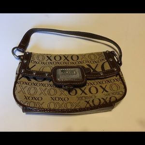 Xoxo clutch